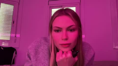 glow_angel online show from February 13, 3:45 pm