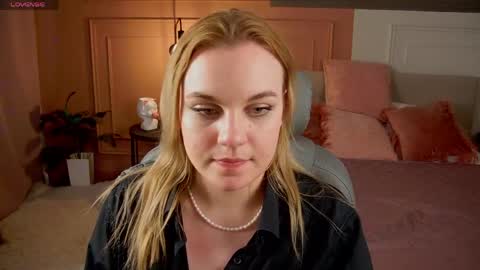 Margo online show from April 11, 2:05 am