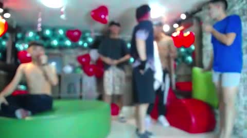 THOMAS AND DAMIAND online show from February 14, 8:05 pm