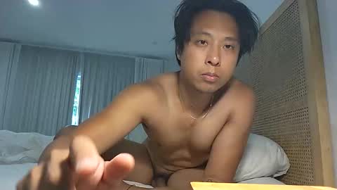 gnik8124 online show from December 5, 6:23 am