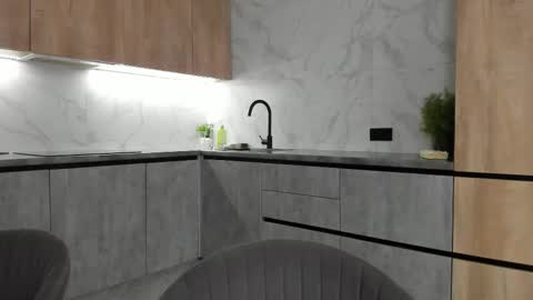 Lina online show from October 7, 9:49 am