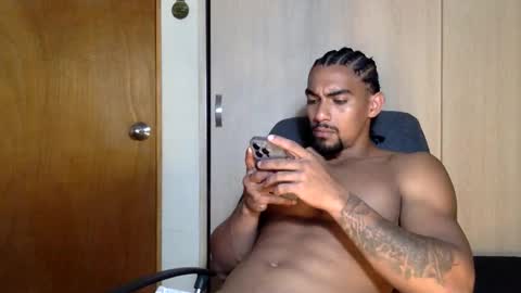 god_of_olumpus online show from April 13, 10:03 pm