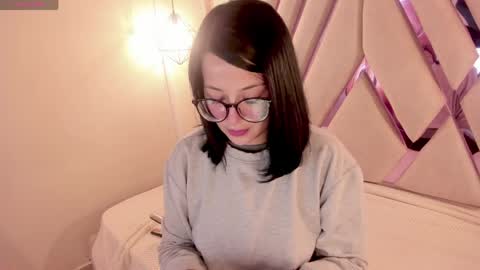 M A R T I N A  online show from April 17, 12:51 pm