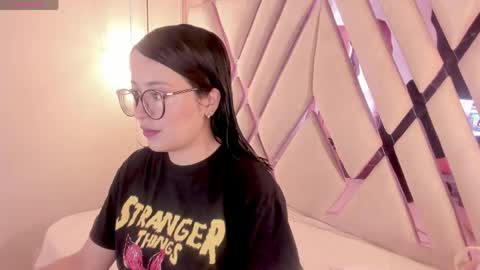 M A R T I N A  online show from April 15, 12:41 pm