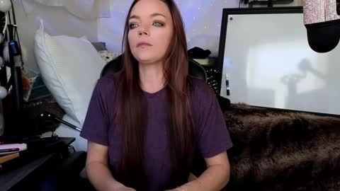 Patricia Mars           Goddess of Mars twitter thegoddessmindy online show from March 12, 4:11 pm