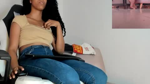 goddess_valen online show from July 10, 1:10 am