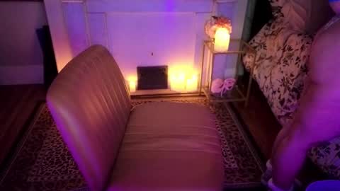 Goddess Mae  NYC online show from December 5, 2:33 am