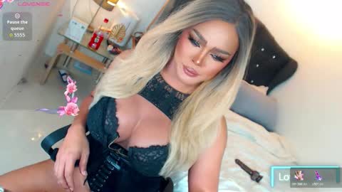 Miss Anna online show from December 15, 9:44 pm