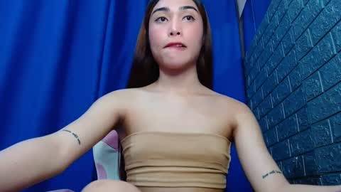 Caulix online show from December 18, 3:04 am