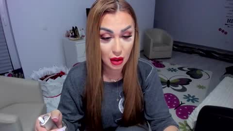 Nicole.. online show from February 19, 4:34 am