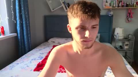 Golden boyyy21 online show from March 11, 1:25 pm