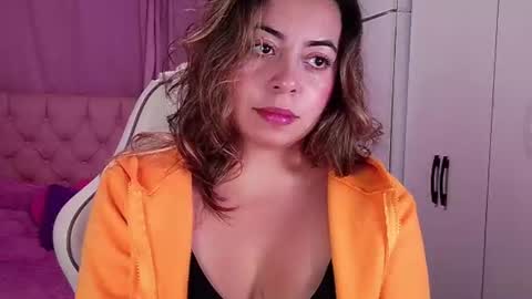 golden_gingerkitty online show from July 5, 12:47 am