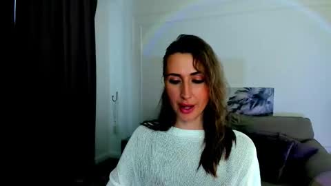 Olivia online show from December 4, 10:26 am