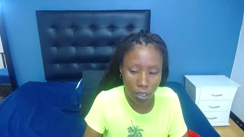 goldenn_ass1 online show from December 15, 9:33 pm