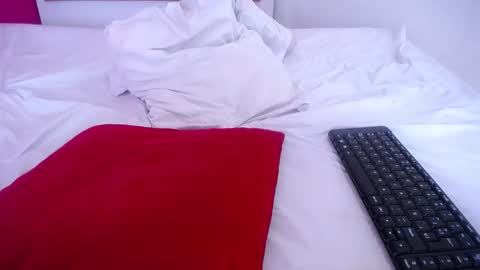 goldenn_ass1 online show from October 25, 4:24 am