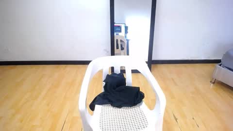 goldenn_ass1 online show from September 13, 3:42 am