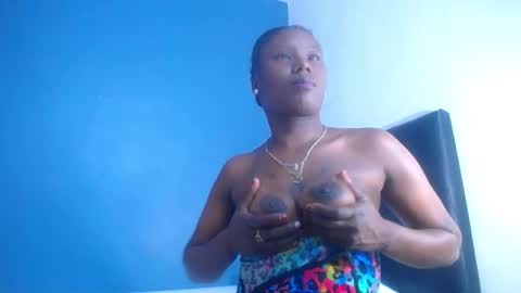 goldenn_ass1 online show from February 25, 8:32 pm