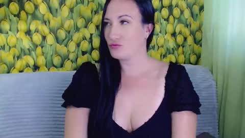 goldmoonn online show from September 13, 2:30 pm