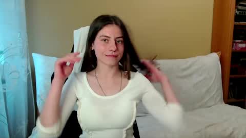 Elizabeth Effie online show from May 26, 4:02 pm