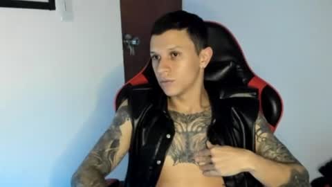 goodboy69i online show from June 13, 11:37 pm