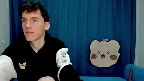 Luca online show from April 15, 3:26 pm