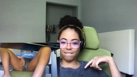 Good girl  online show from February 5, 6:04 pm