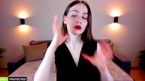 Petra online show from November 10, 8:33 pm