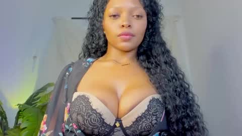 Dominique online show from February 11, 9:25 pm