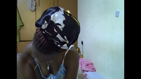 gorgeous_maya1 online show from December 2, 5:37 am