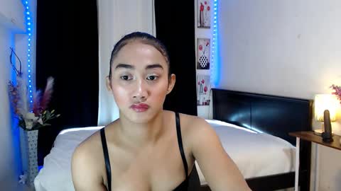 gorgeous_nicole online show from February 12, 6:19 pm