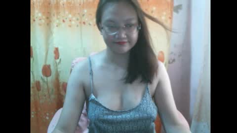 gorgeousmama online show from October 17, 4:38 am