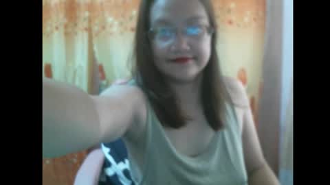 gorgeousmama online show from September 20, 5:32 am