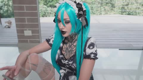 sophie  Special celebration a the beach 300k followers 3011 and 0112   online show from March 13, 7:17 pm