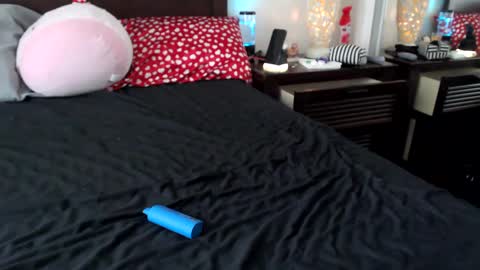 gothbaby305 online show from March 5, 4:57 pm