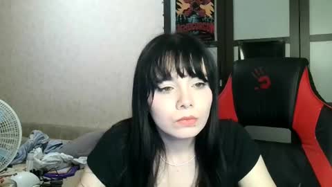gothickq online show from June 17, 6:46 pm