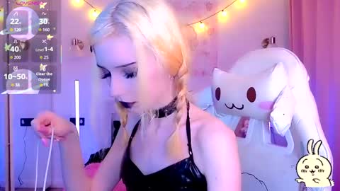 gothiclali online show from May 10, 5:52 pm