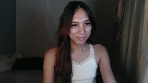 HoneyGrace online show from April 2, 5:09 pm