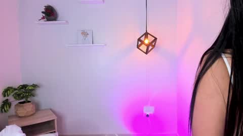 GRACE KIROZ online show from March 28, 8:27 am