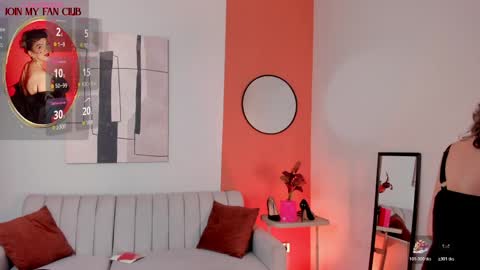 Zuly online show from March 30, 8:31 pm