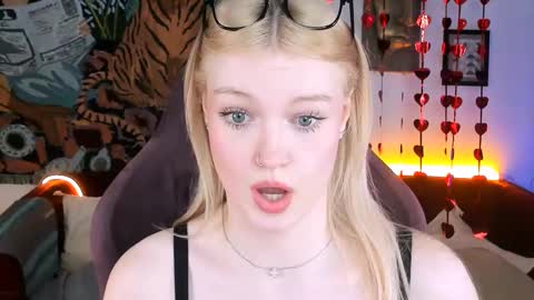 Grace Glamour online show from February 28, 11:25 am