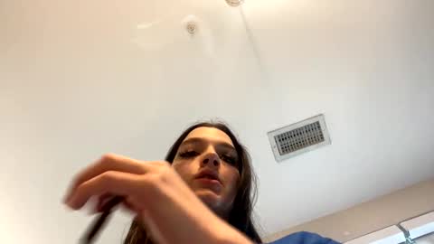 greeneyedmilly online show from November 9, 4:32 pm