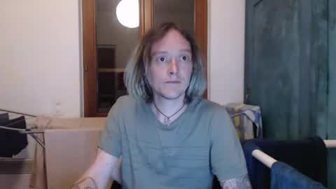 Greenmoon online show from December 7, 2:14 am