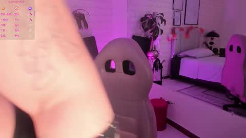   online show from October 24, 7:36 pm