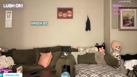 SexQueen Nikki online show from February 13, 10:18 am