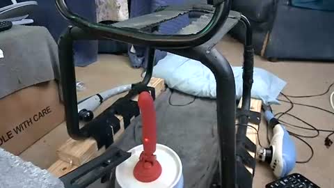 Snapshot of gregbball1 chatting on December 9, 9:37 pm electrogee1 online show from December 9, 9:37 pm