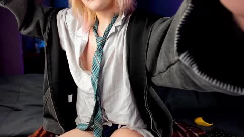 Greg-independent model online show from January 24, 8:00 pm