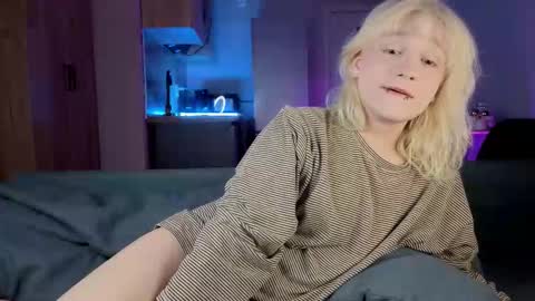 Greg-independent model online show from September 14, 9:38 pm