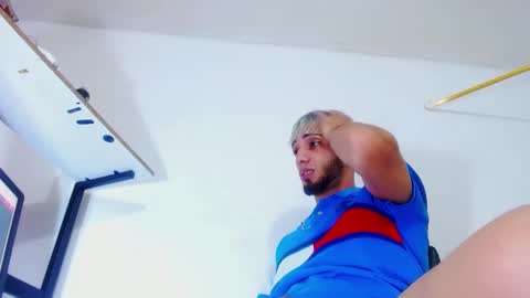 Snapshot of gregory_hardxx chatting on October 13, 1:29 am GREGORY online show from October 13, 1:29 am