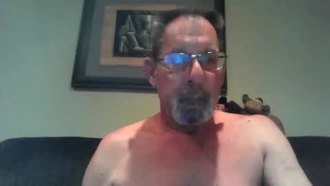greybeard6868 online show from December 10, 2:48 am