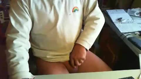 Snapshot of greyhounddog chatting on January 22, 9:13 am greyhounddog online show from January 22, 9:13 am